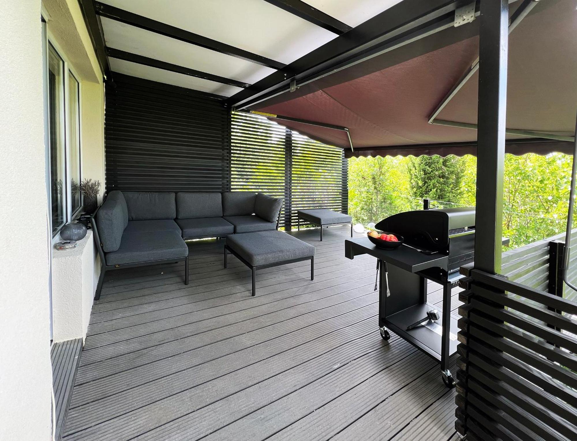 Pergola House In A Green Oasis With Fantastic View Apartment Petrovaradin Exterior photo